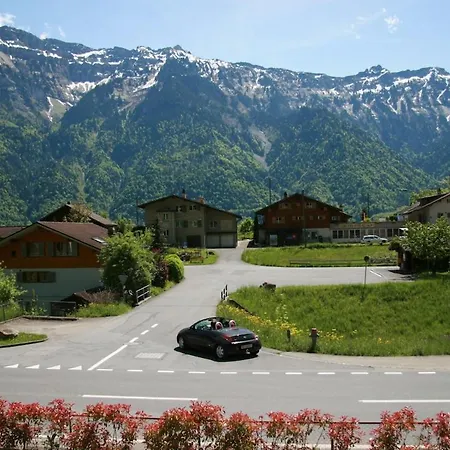 Hillside Loft, 2 Bedrooms, Max 5 Guests Apartment Ringgenberg